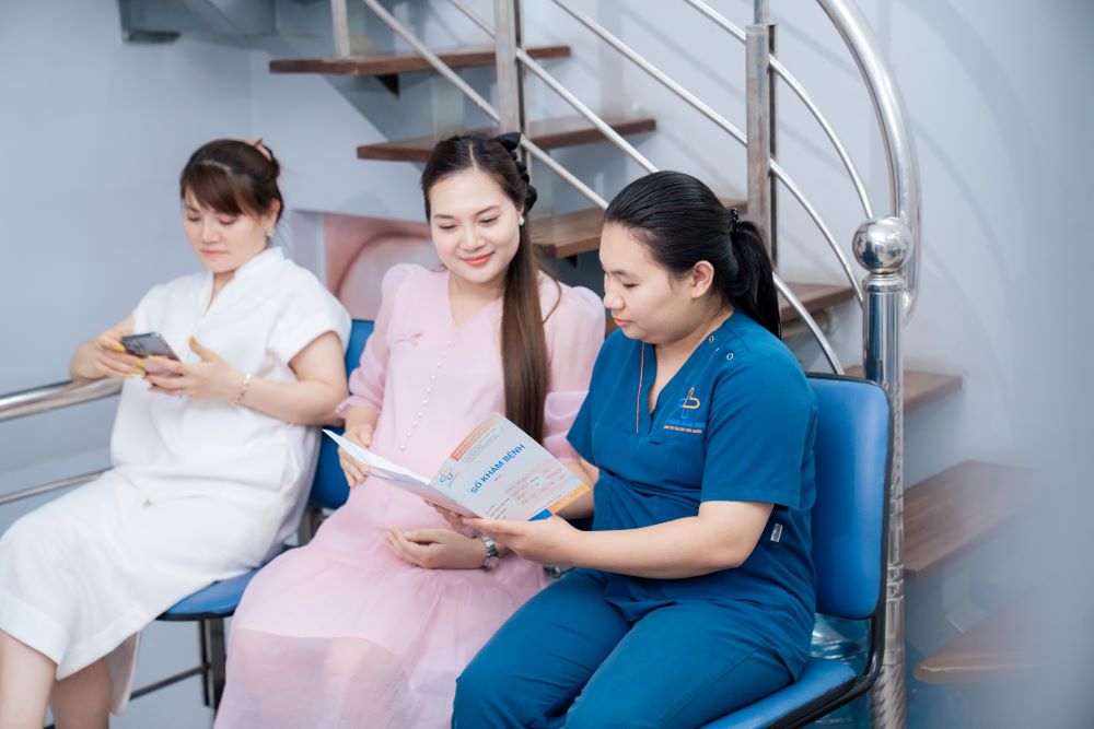 Tặng kèm gói xét nghiệm nước tiểu và khám phụ khoa khi đến siêu âm thai 5D